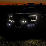 Hella Antares 9'' LED Fernscheinwerfer | Orange/Wei&szlig; Positionslicht